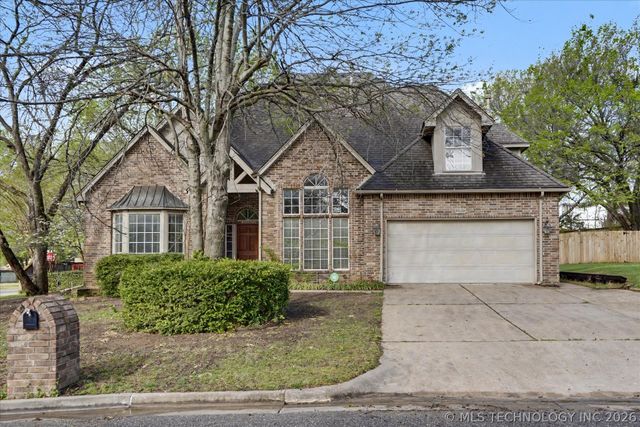 6828 S Richmond Place, Tulsa, OK 74136