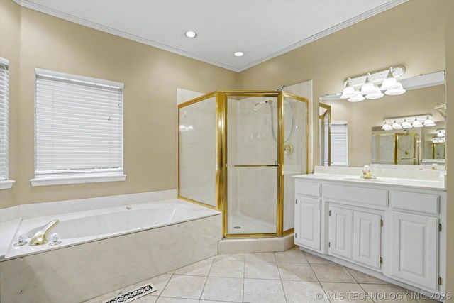 6828 S Richmond Place, Tulsa, OK 74136