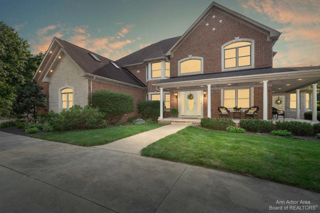 5557 Cobble Lane, Dexter, MI 48130