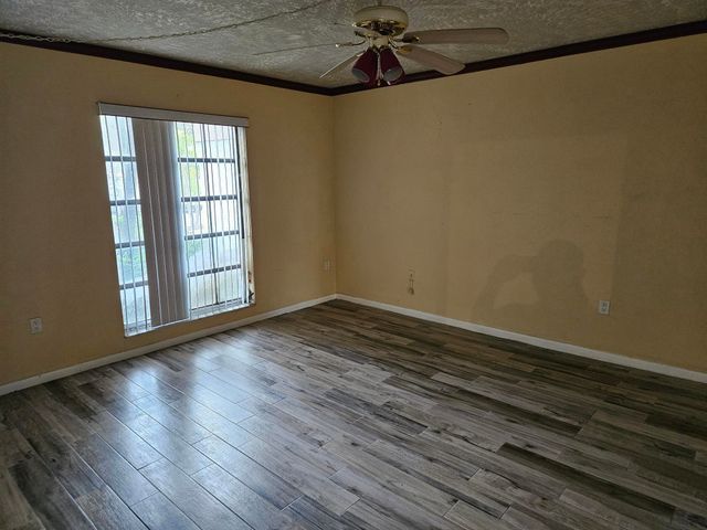 5570 NW 44th Street NW 107a, Lauderhill, FL 33319