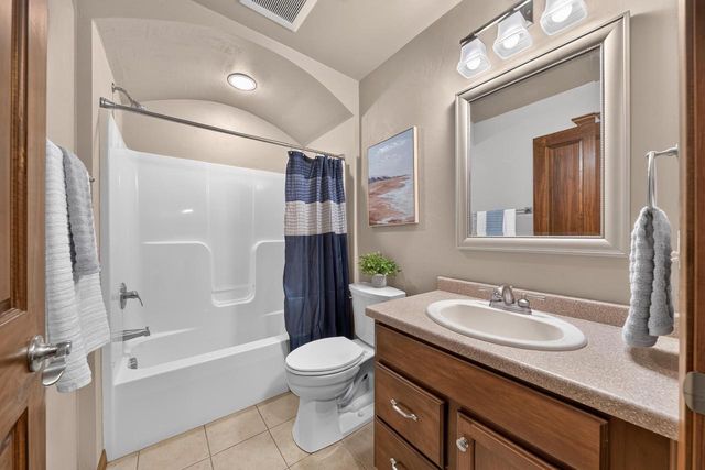 3875 DUCHESS LANE, Oshkosh, WI 54904