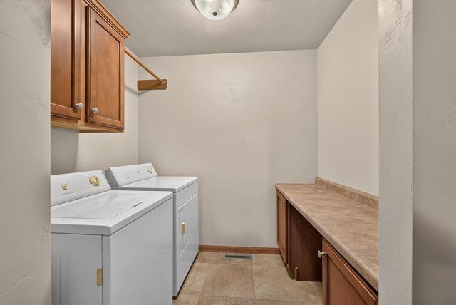 3875 DUCHESS LANE, Oshkosh, WI 54904