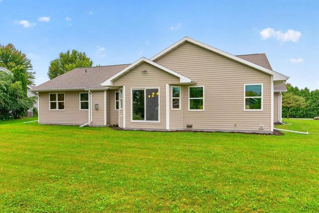 3875 DUCHESS LANE, Oshkosh, WI 54904