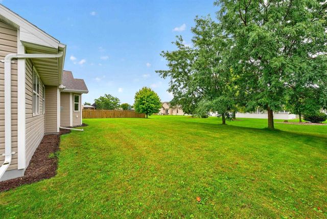 3875 DUCHESS LANE, Oshkosh, WI 54904