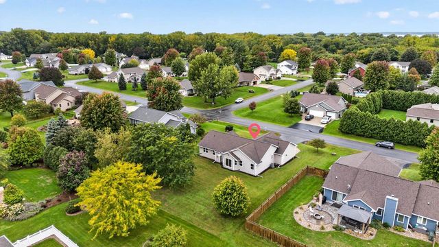 3875 DUCHESS LANE, Oshkosh, WI 54904