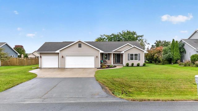 3875 DUCHESS LANE, Oshkosh, WI 54904