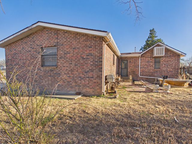 906 NW 19TH Avenue, Amarillo, TX 79107