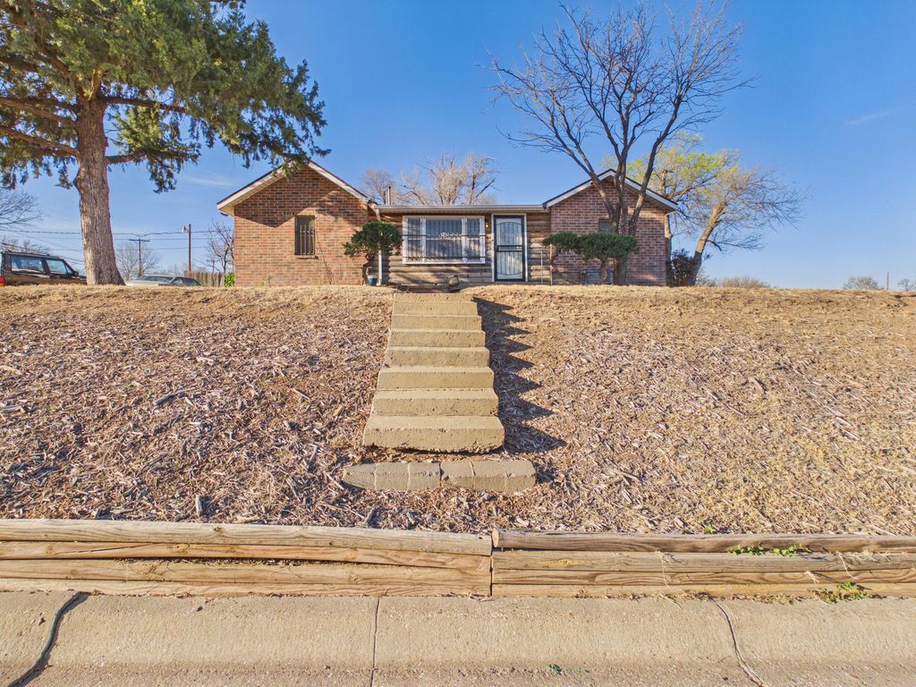 906 NW 19TH Avenue, Amarillo, TX 79107