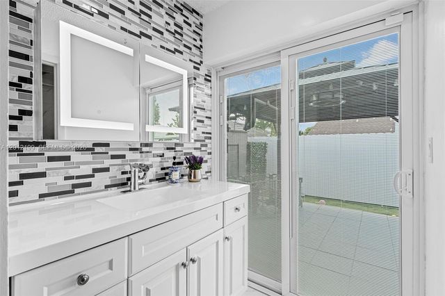 8210 SW 3 COURT, North Lauderdale, FL 33068