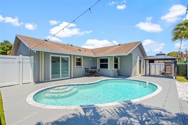 8210 SW 3 COURT, North Lauderdale, FL 33068