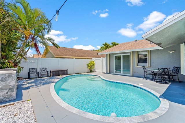 8210 SW 3 COURT, North Lauderdale, FL 33068