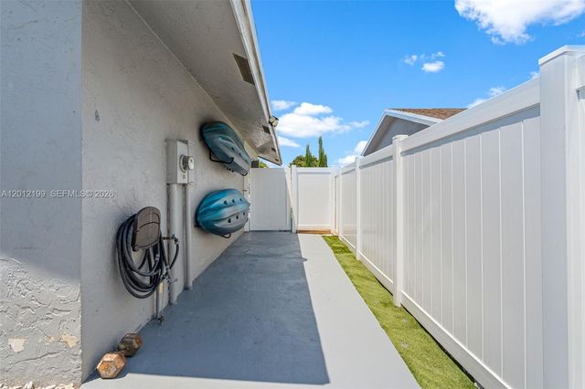 8210 SW 3 COURT, North Lauderdale, FL 33068