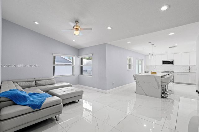 8210 SW 3 COURT, North Lauderdale, FL 33068