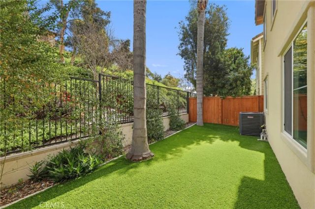 55 Fieldhouse, Ladera Ranch, CA 92694