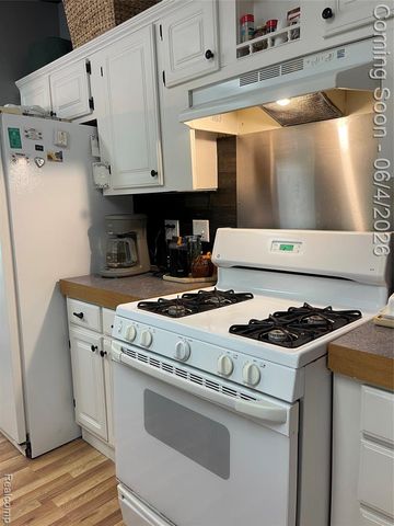 48261 Roy Court, Belleville, MI 48111