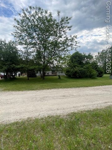48261 Roy Court, Belleville, MI 48111