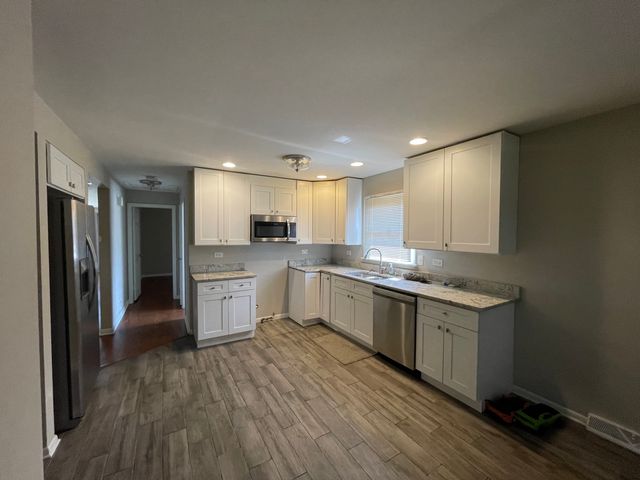 494 Oglesby Avenue, Calumet City, IL 60409
