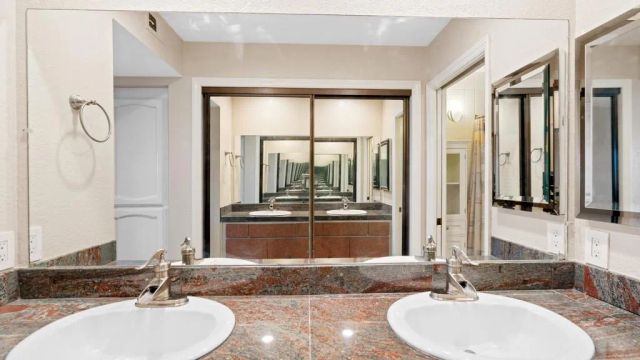 1806 McKee St A9, San Diego, CA 92110