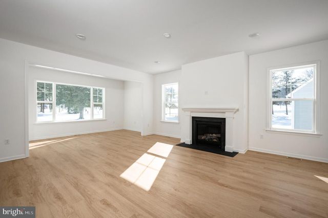 440 PARKSIDE WAY, Lititz, PA 17543
