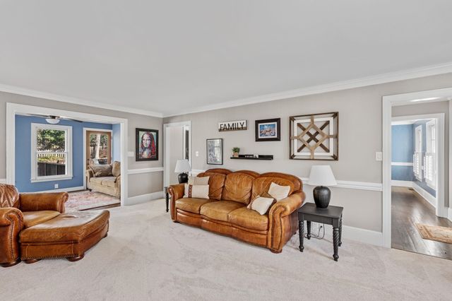 121 Williamsburg Drive, Spartanburg, SC 29302