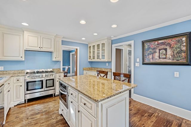 121 Williamsburg Drive, Spartanburg, SC 29302