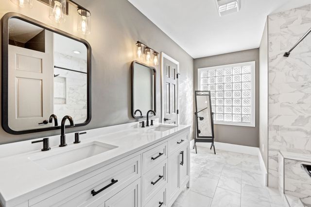 121 Williamsburg Drive, Spartanburg, SC 29302