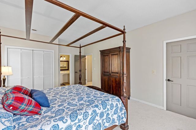 121 Williamsburg Drive, Spartanburg, SC 29302