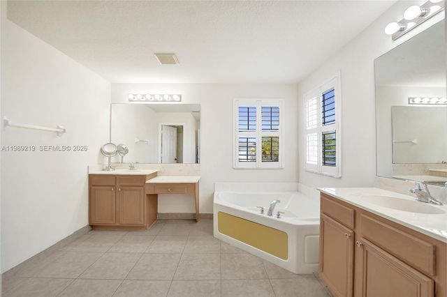 3936 Cascade Ter, Weston, FL 33332