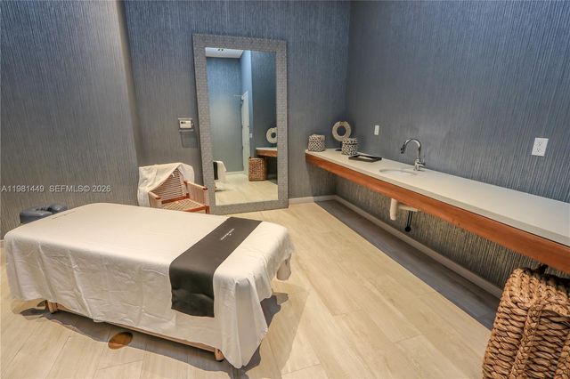 2900 NE 7th Ave 404, Miami, FL 33137