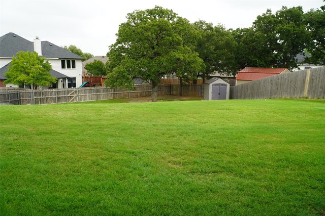 3105 Arbor View Drive, Burleson, TX 76028