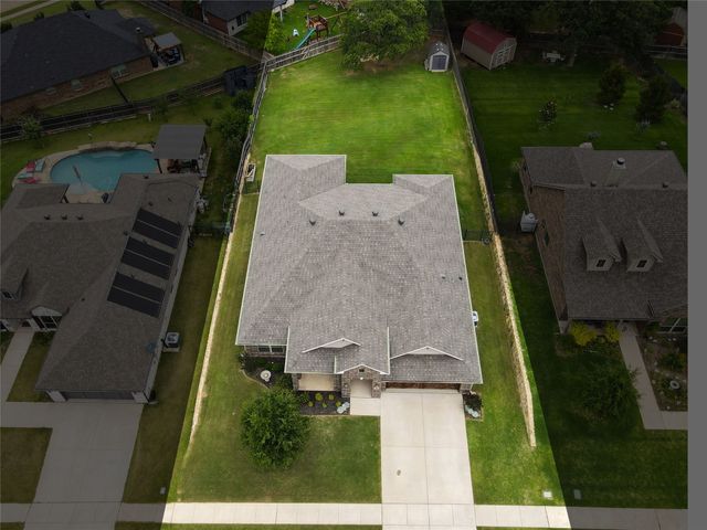 3105 Arbor View Drive, Burleson, TX 76028