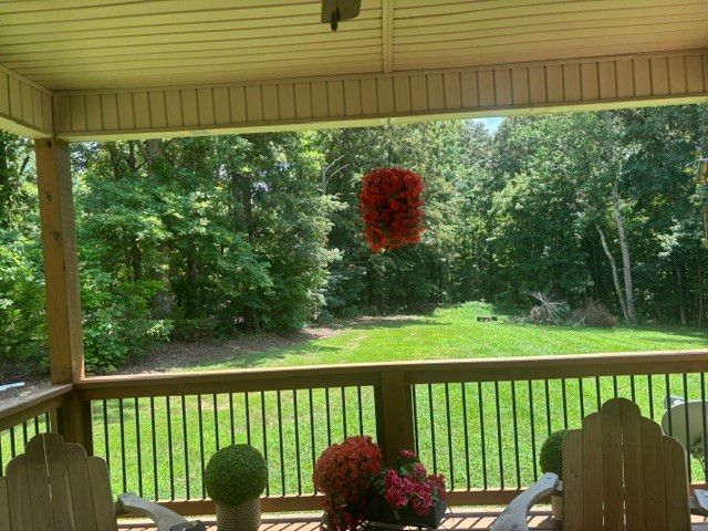 2086 Ussery Rd, S, Clarksville, TN 37040