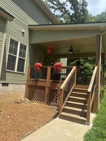 2086 Ussery Rd, S, Clarksville, TN 37040