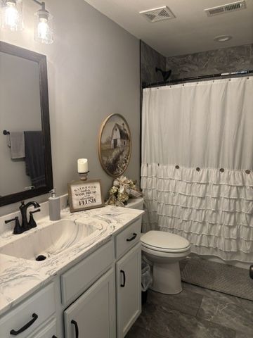 2086 Ussery Rd, S, Clarksville, TN 37040