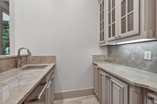 14819 Bellbrook Drive, Addison, TX 75254