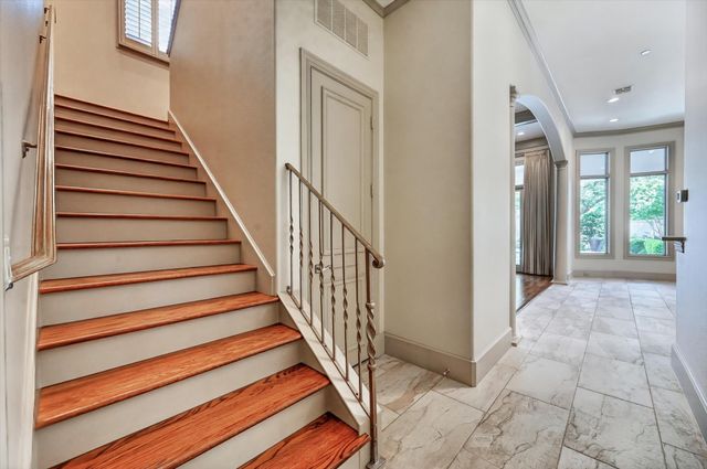 14819 Bellbrook Drive, Addison, TX 75254