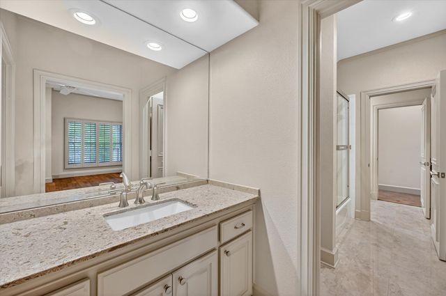 14819 Bellbrook Drive, Addison, TX 75254