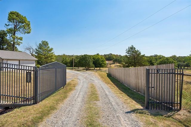 8224 Kasbaum Lane, Oklahoma City, OK 73150