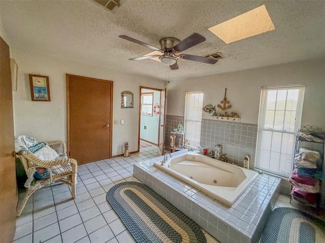 8224 Kasbaum Lane, Oklahoma City, OK 73150