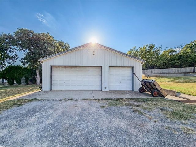 8224 Kasbaum Lane, Oklahoma City, OK 73150