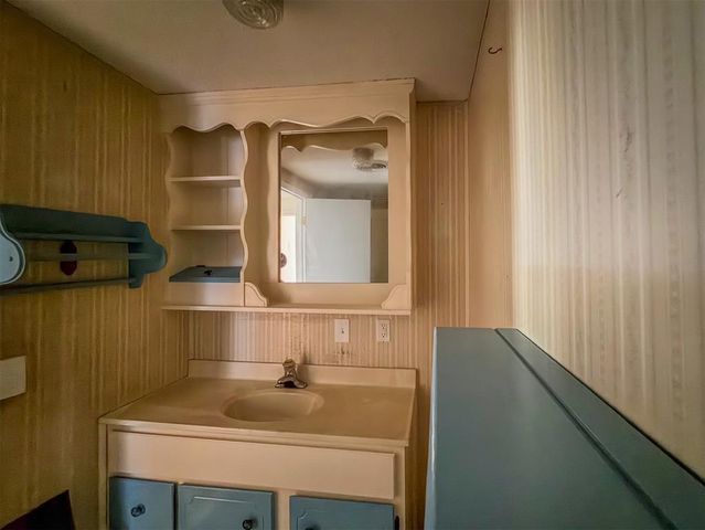 8224 Kasbaum Lane, Oklahoma City, OK 73150