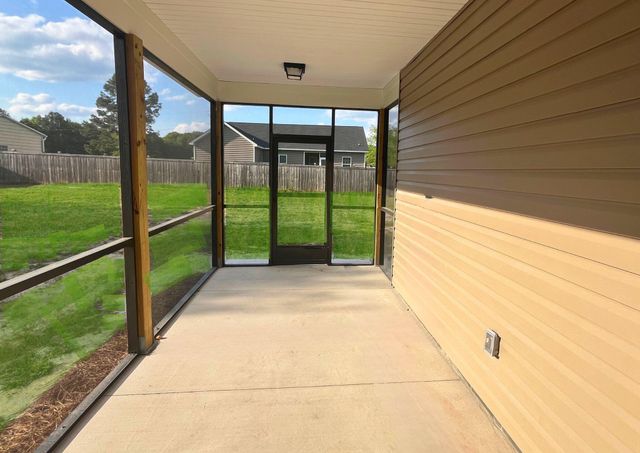 222 New Iris Lane, Ridgeville, SC 29472