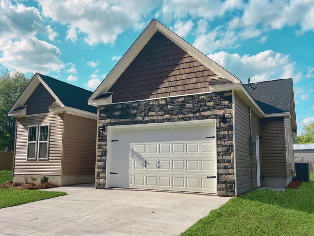 222 New Iris Lane, Ridgeville, SC 29472