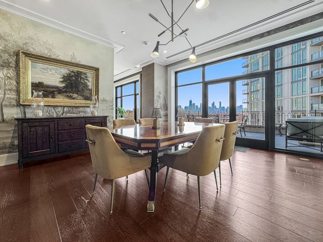 2350 N Orchard Street 701, Chicago, IL 60614