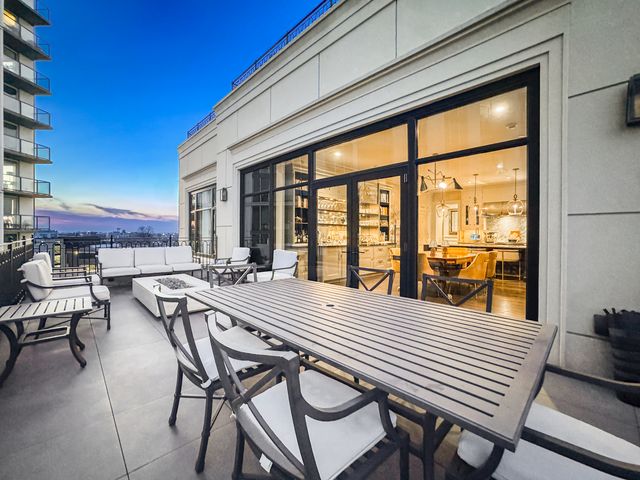 2350 N Orchard Street 701, Chicago, IL 60614