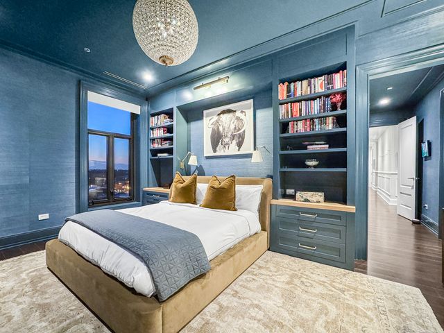 2350 N Orchard Street 701, Chicago, IL 60614