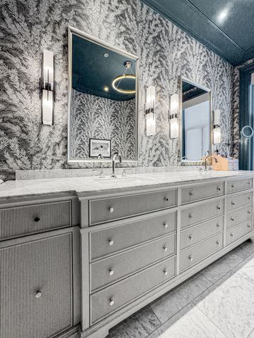 2350 N Orchard Street 701, Chicago, IL 60614