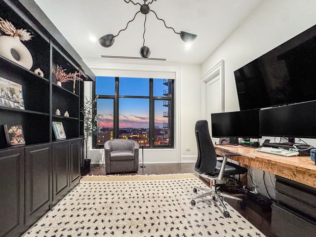 2350 N Orchard Street 701, Chicago, IL 60614