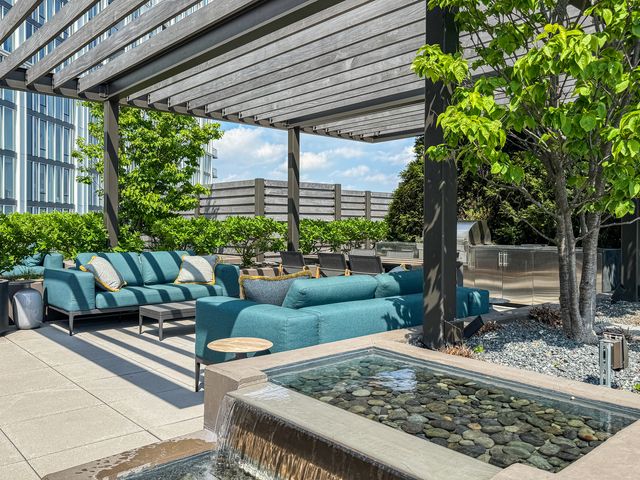 2350 N Orchard Street 701, Chicago, IL 60614