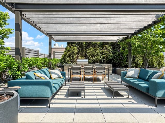 2350 N Orchard Street 701, Chicago, IL 60614